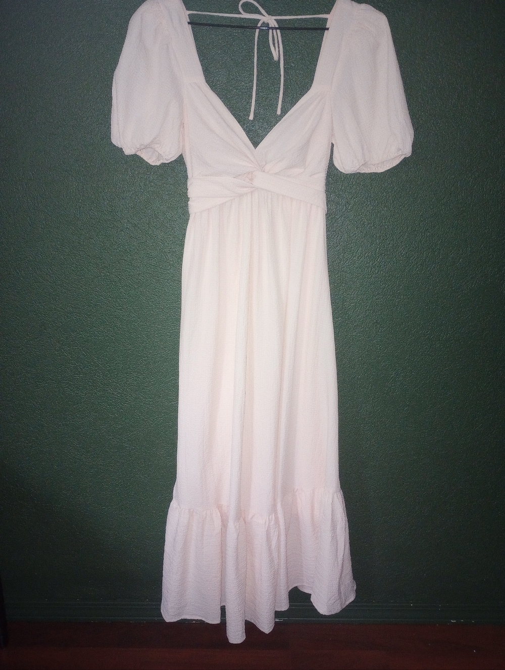 ASTR The Label Puff Sleeve Backless Blush Cream Maxi Dress Tie Back M - Picture 3 of 16